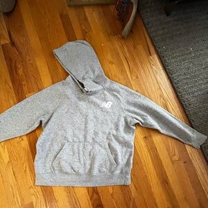 gray new balance sweatshirt